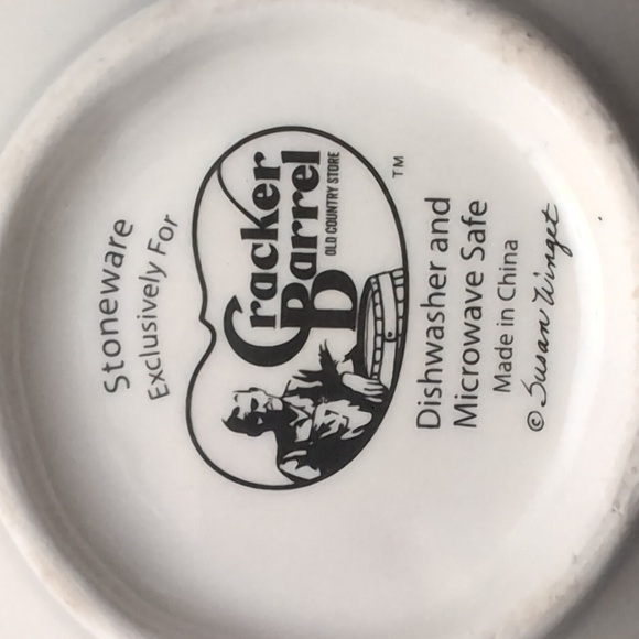 Cracker Barrel Woodland Cardinal Stoneware Spoon Rest. - Picture 4 of 6